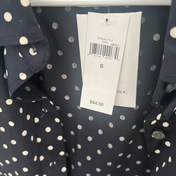 Women's Button Up Shirt - Picture 2 of 3